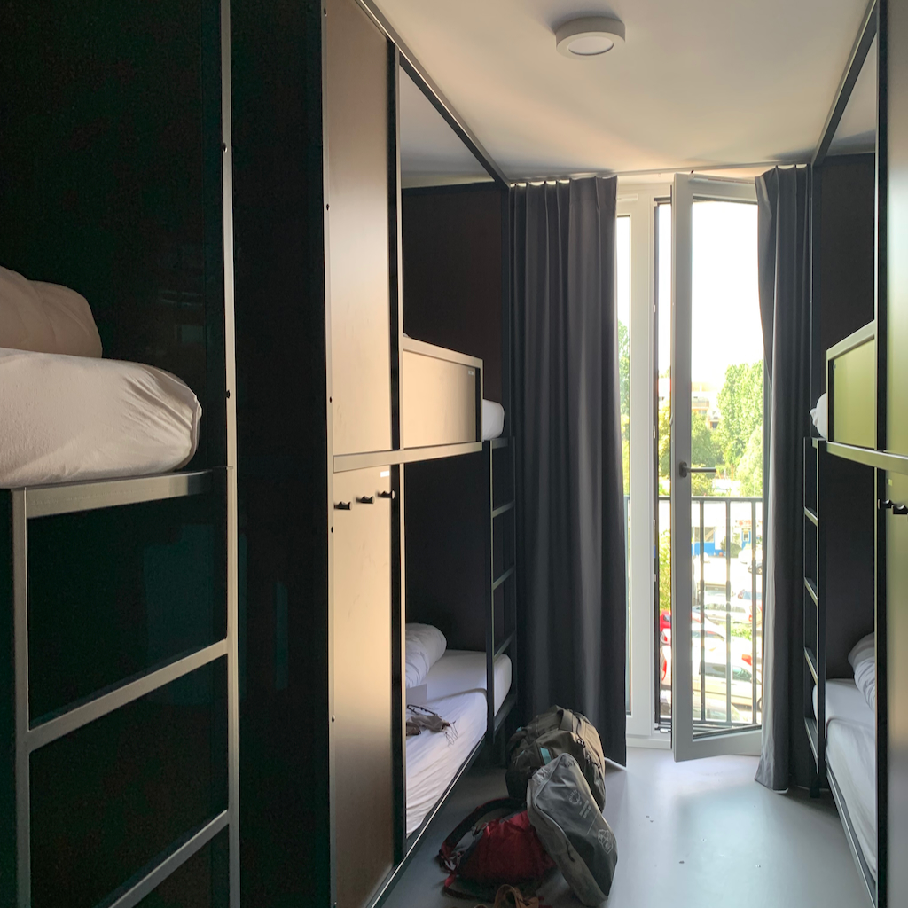 Sovsal på Nena Hostel i Berlin.