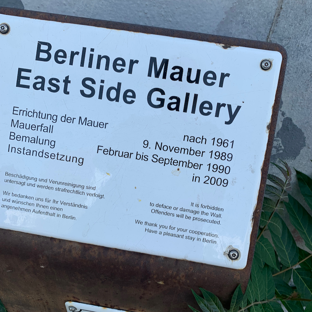 East Side Gallery Berliner Mauer, ett utomhusmuseum utmed floden i Berlin