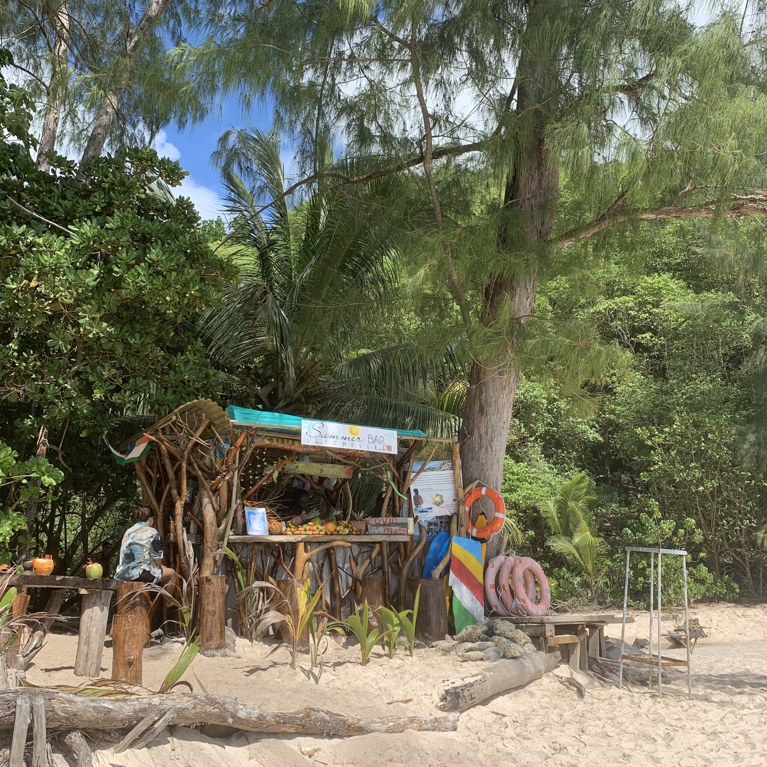 Summerbar, en strandbar på Anse Intendance på Mahé, Seychellerna