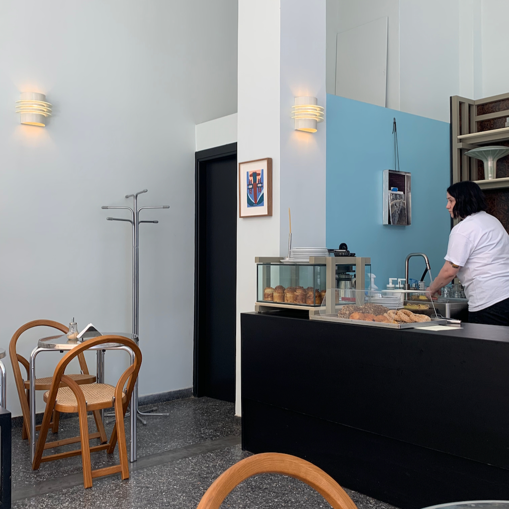 En interiör från Morning Cafe i stadsdelen Koukaki i Aten.